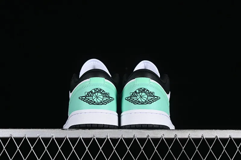 All categories Air Jordan Jordan series basketball shoes Air Jordan 1 Low G version pure original Air Jordan 1 Low AJ1 Joe 1 mint black and green low-top cultural basketball shoes 553558-131